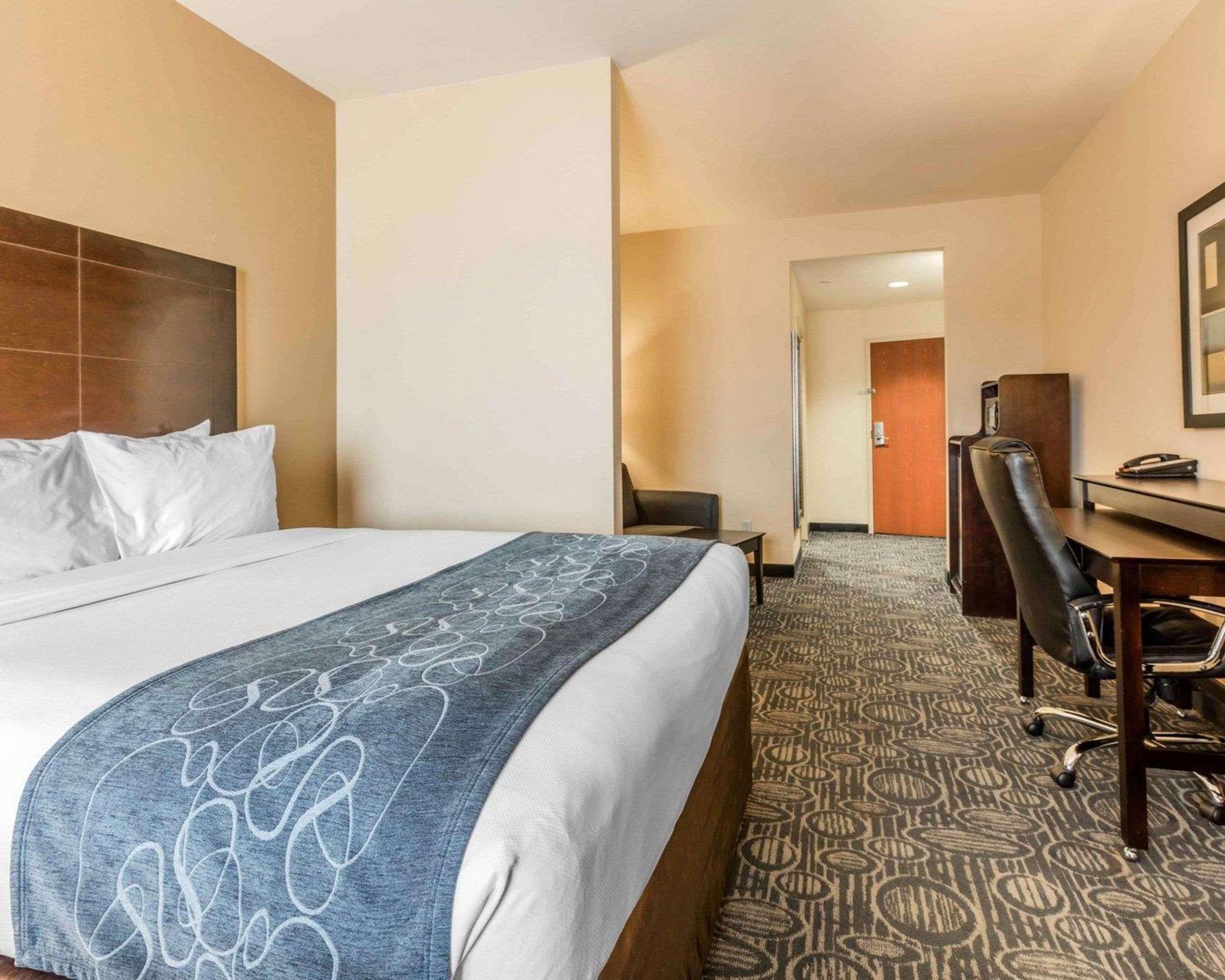 Comfort Suites Pell City I-20 Exit 158 Esterno foto