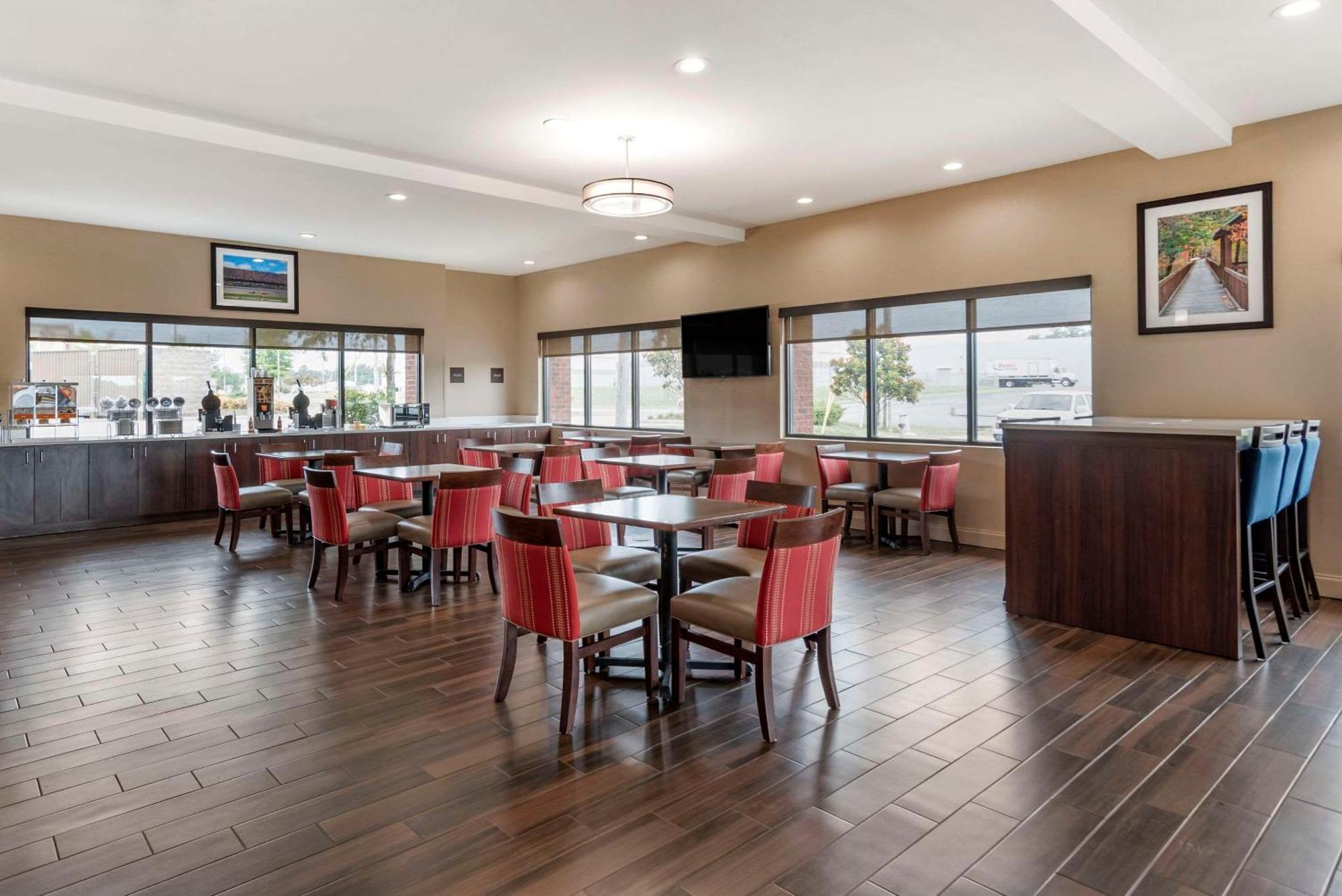 Comfort Suites Pell City I-20 Exit 158 Esterno foto